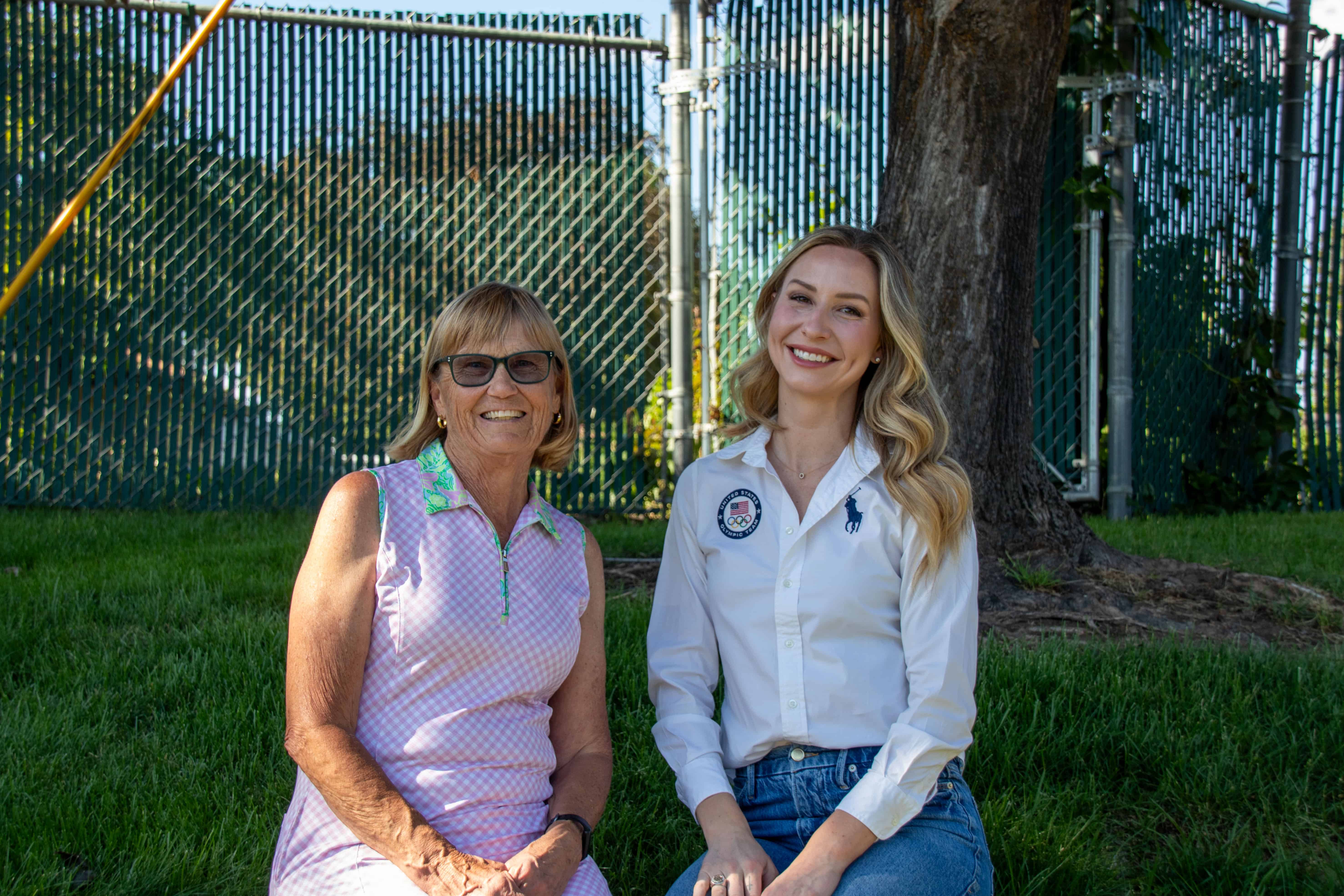 Susie Luby and Amanda Banta sitting next together.