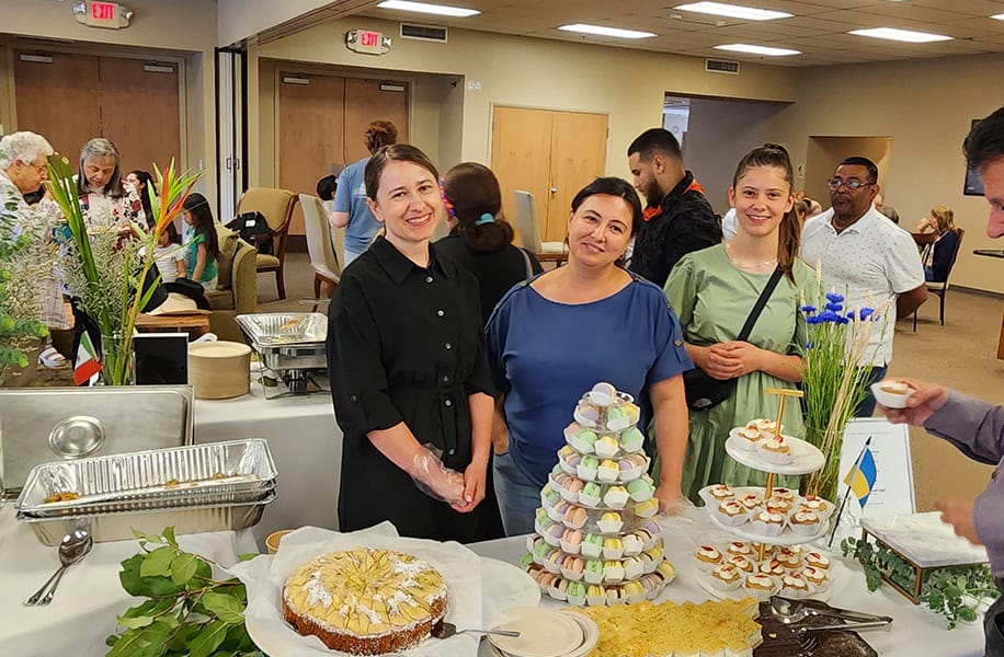 Recipes around the world. Katya shares her Ukrainian apple cake.