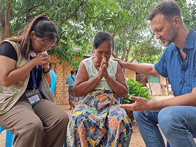 A group of people praying